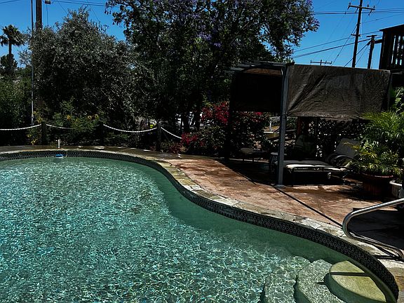 2nd image of 1104 Riverview Dr #3
