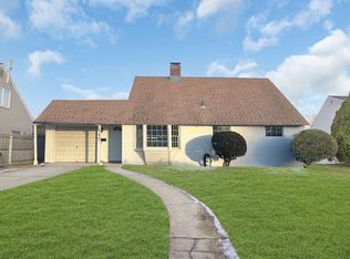 117 Wantagh Ave, Levittown, NY 11756