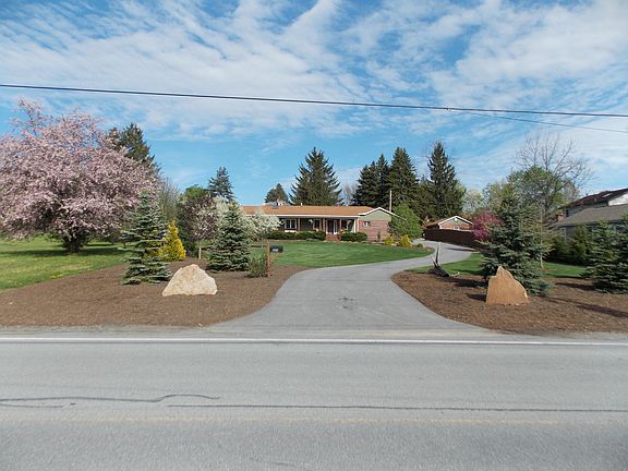 2nd image of 211 Bentwood Ave