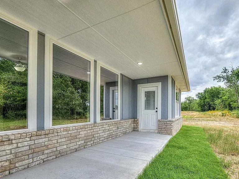 5712 Arthur Rd — Photo 4
