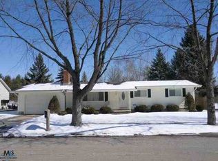551 Montana St, Marysville, MI 48040