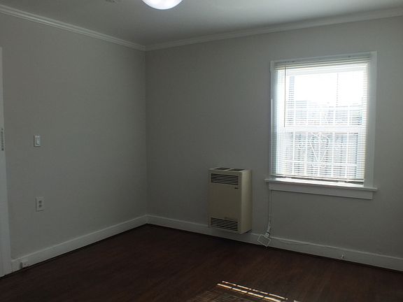 3rd image of 5520 Franklin Ave #1/2