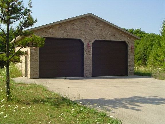 4th image of 10724 Sumac Ln