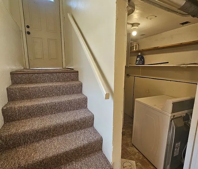 414 E Philadelphia St #B — Photo 3