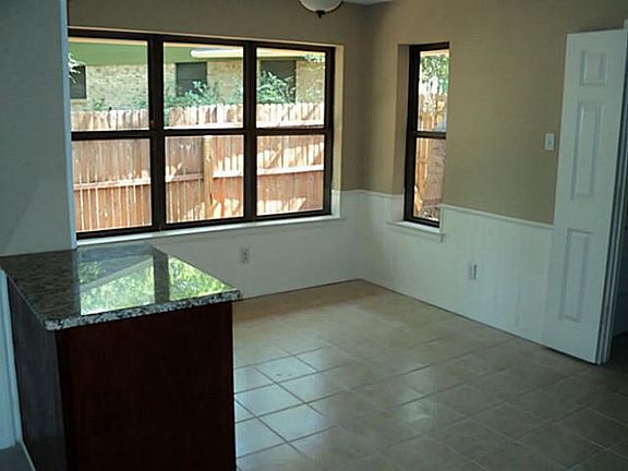 5th image of 3023 Southridge Ct