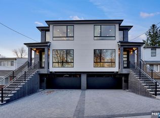 529 5th St, Palisades Park, NJ 07650
