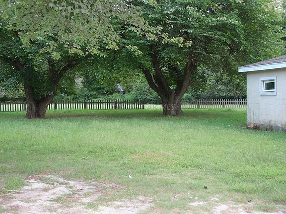 4th image of 1401 Jersey Rd