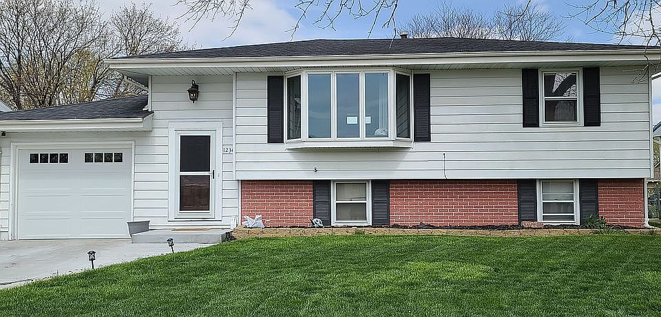 2nd image of 1230 Wedgewood Dr