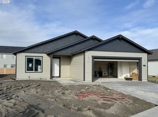 1599 NE 8th Pl, Hermiston, OR 97838