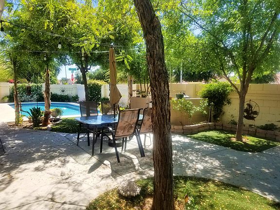 4th image of 3702 N Wintergreen Way