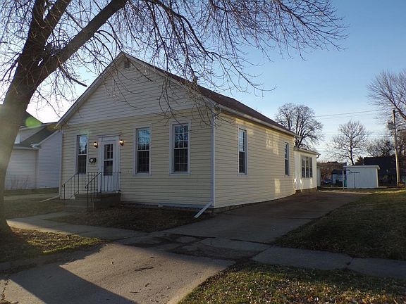 3rd image of 1210 Avenue F