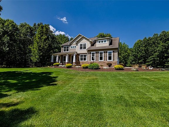 3rd image of 9089 Ashley Landing Dr