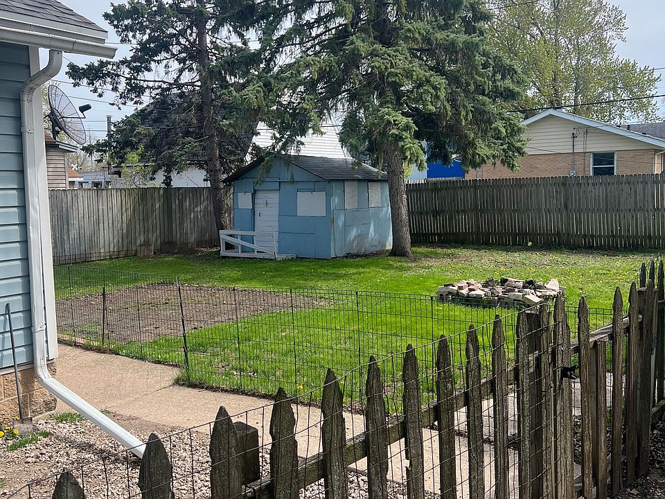 2nd image of 360 Uneeda St