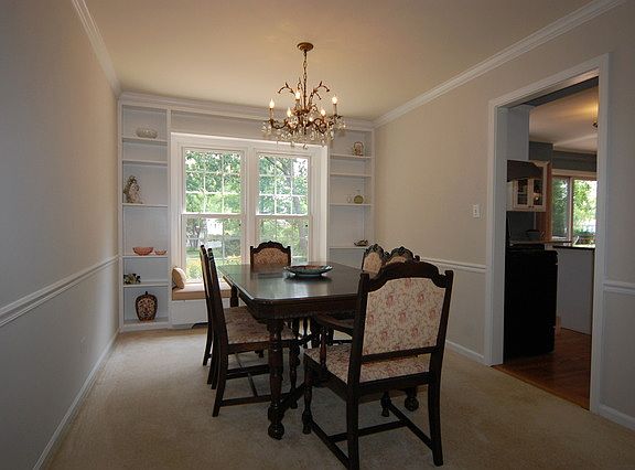5th image of 947 S White Willow Bay