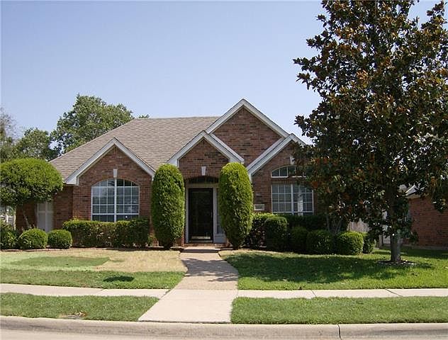 1st image of 2125 Monticello Cir