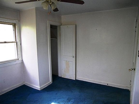 4th image of 2759 Gaylord Ave
