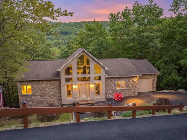 559 Rainier Rd, Mc Gaheysville, VA 22840