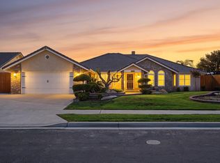345 S Acacia Dr, Lemoore, CA 93245