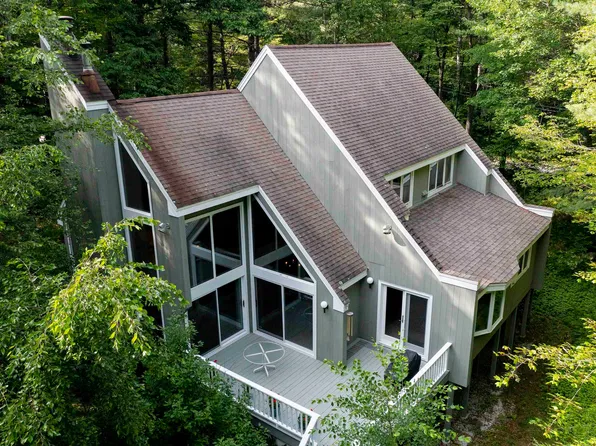 84 Fairway Lane, New London, NH 03257