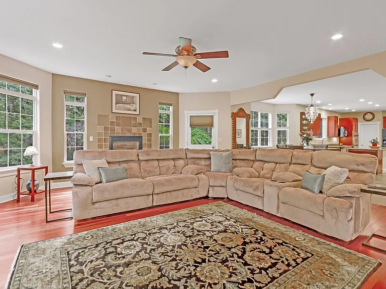 43 Deer Haven Dr — Photo 41