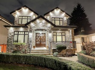66 W 44th Ave, Vancouver, BC V5Y 2V1