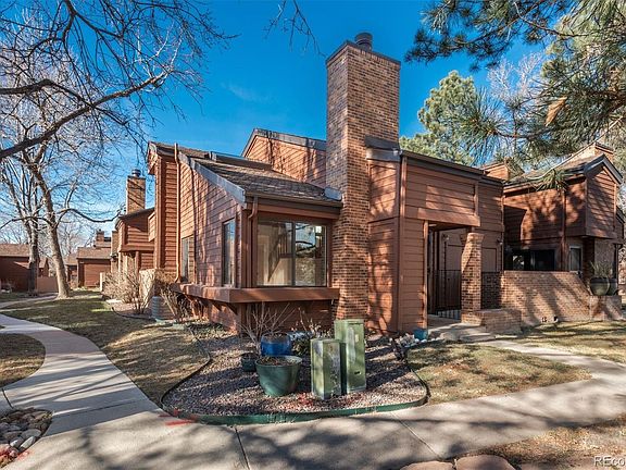 5th image of 2685 S Dayton Way #228