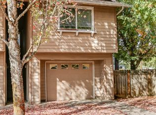 124 S 63rd St APT 2, Springfield, OR 97478