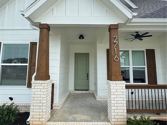 2nd image of 2716 Amaris Ave