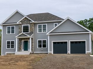 70 Peckham Farm Dr, Newington, CT 06111