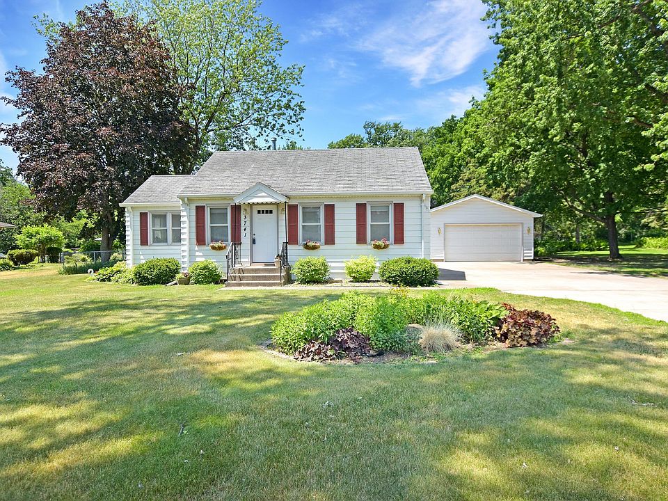 1st image of 3741 White Bear Ave N