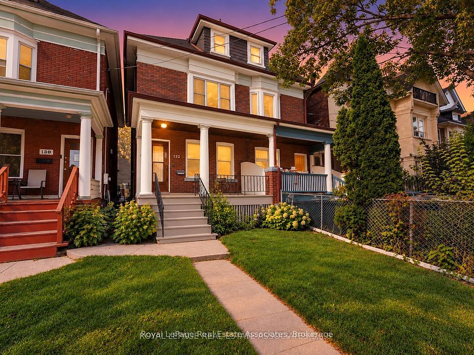 1st image of 132 Close Ave