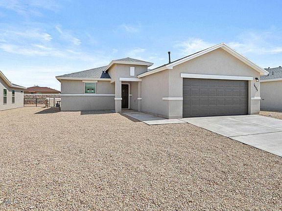 3rd image of 1009 Saguaro Pl