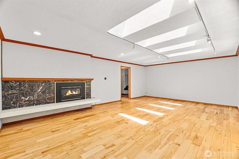 5th image of 6206 Shady Lane SE