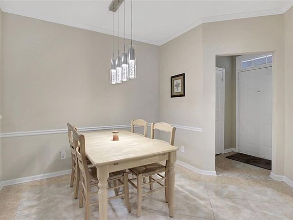 5th image of 102 Vinings Forest Cir SE