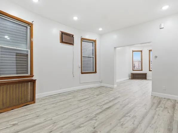 143 West 26th Street image 7 of 12