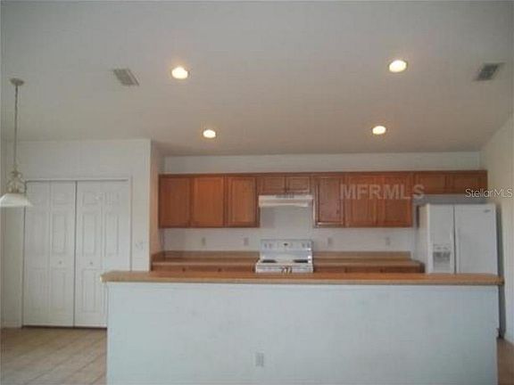 2nd image of 1073 Bluegrass Dr