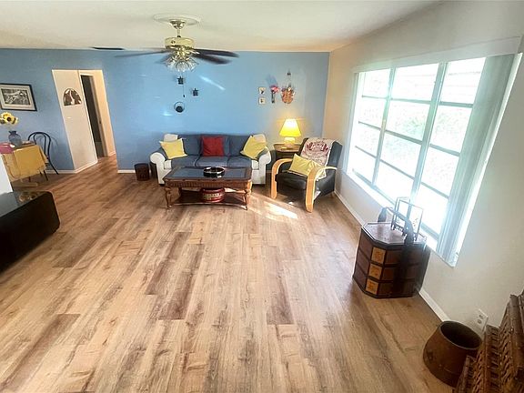 2nd image of 7228 W Oakridge Circle #7228