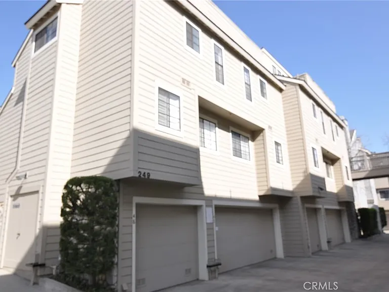 249 Alpine St #48 — Photo 1