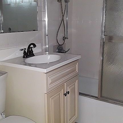 4th image of 339 Erskine Ave