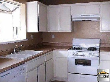 4th image of 11150 Glenoaks Blvd Unit 290