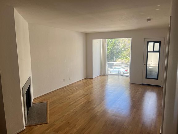 2nd image of 2173 California St #1061