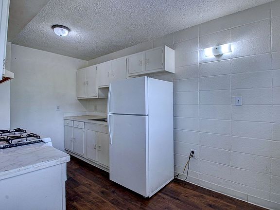 5th image of 7201 Kentucky Ave APT 11