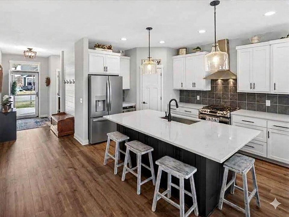 1st image of 29282 Kenwood Way