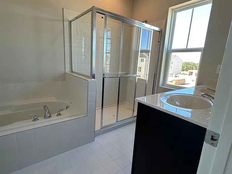 148 Galaxy Pl — Photo 3