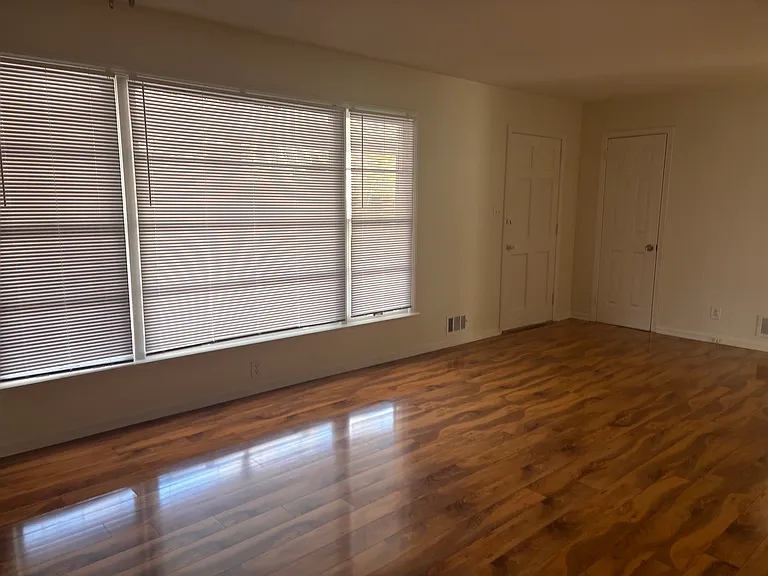 430 Haynes Rd — Photo 3