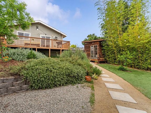 Back private deck and Shed