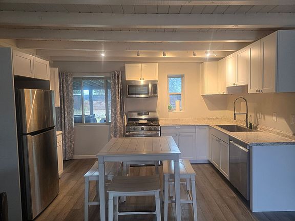 3rd image of 9100 Lexington Ave NE