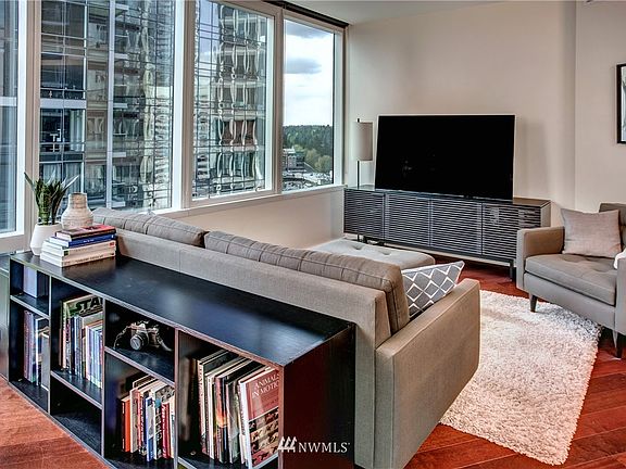 3rd image of 500 106th Avenue NE #1107