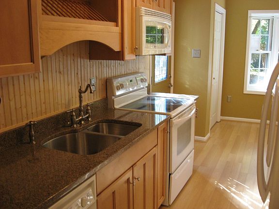 Newly Remodeled Kitchen