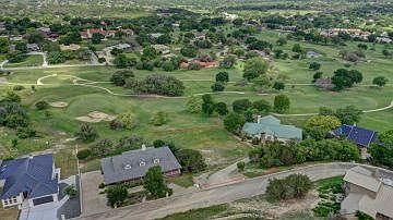 1st image of 410 Highlands Dr